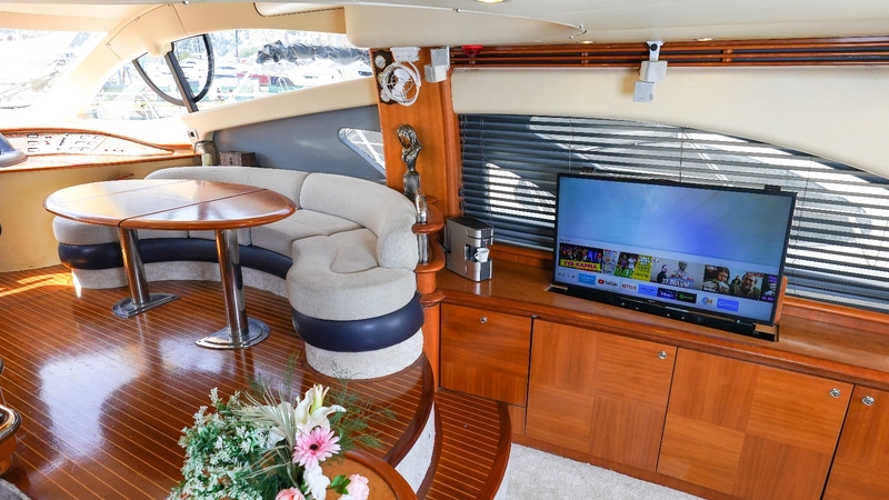 Özel Yat : Azimut 55 | 17 Metre | Morning Tour